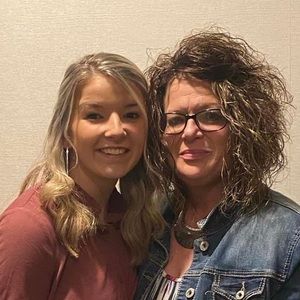 Meet your Posher, Lori